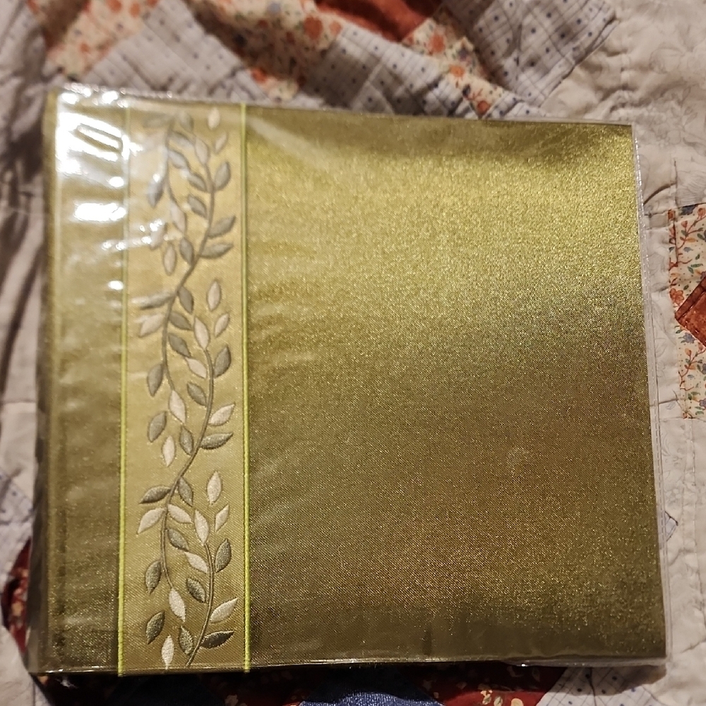 Elegant Green Photo Album